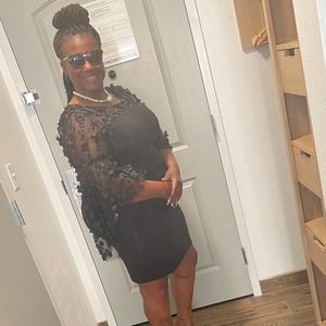 Meet your Posher, Andrea